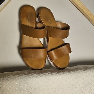 Lucchese Tan Leather Women's Sandals